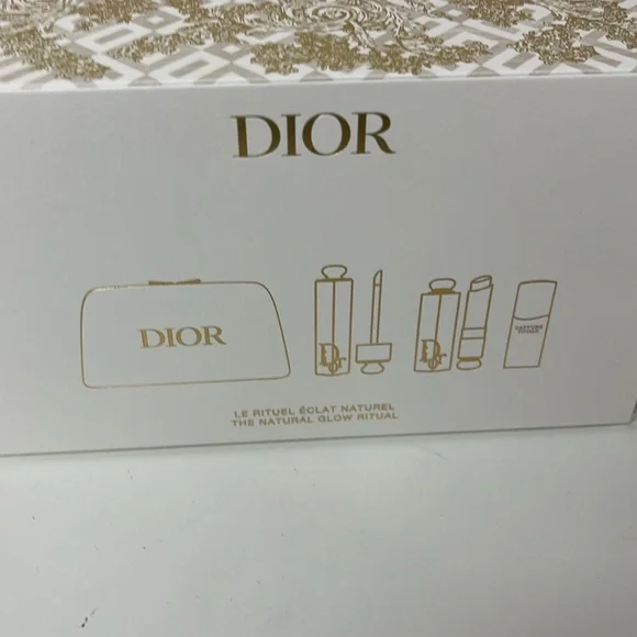Christian Dior holiday set le Rituel Eclat Natural